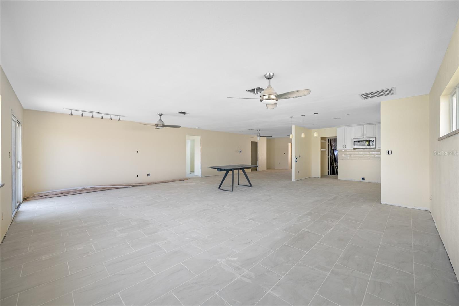 Image 15 of 42 For 10238 Tarpon Drive