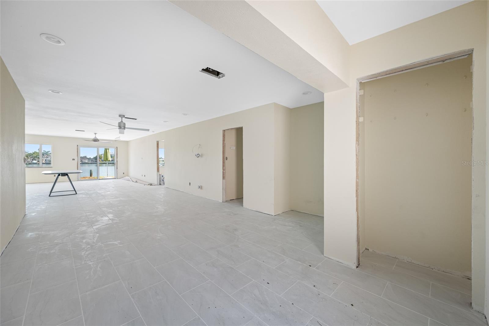 Image 21 of 42 For 10238 Tarpon Drive