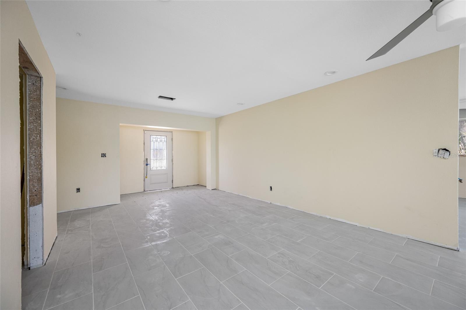 Image 32 of 42 For 10238 Tarpon Drive