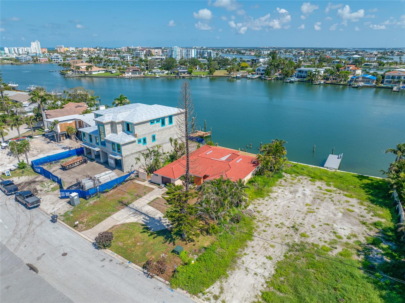 Image 5 of 42 For 10238 Tarpon Drive