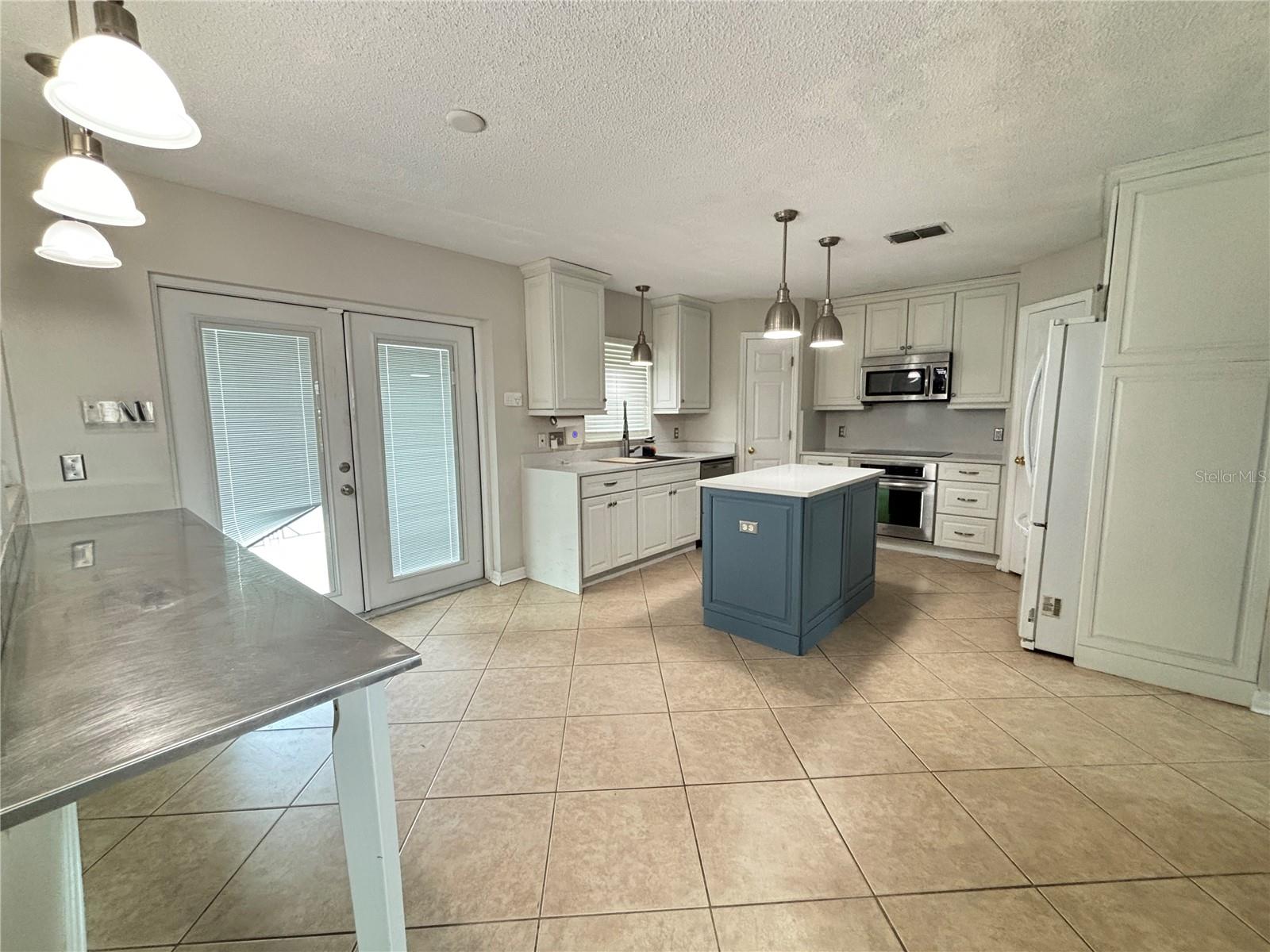 Image 8 of 33 For 24932 Ravello Street