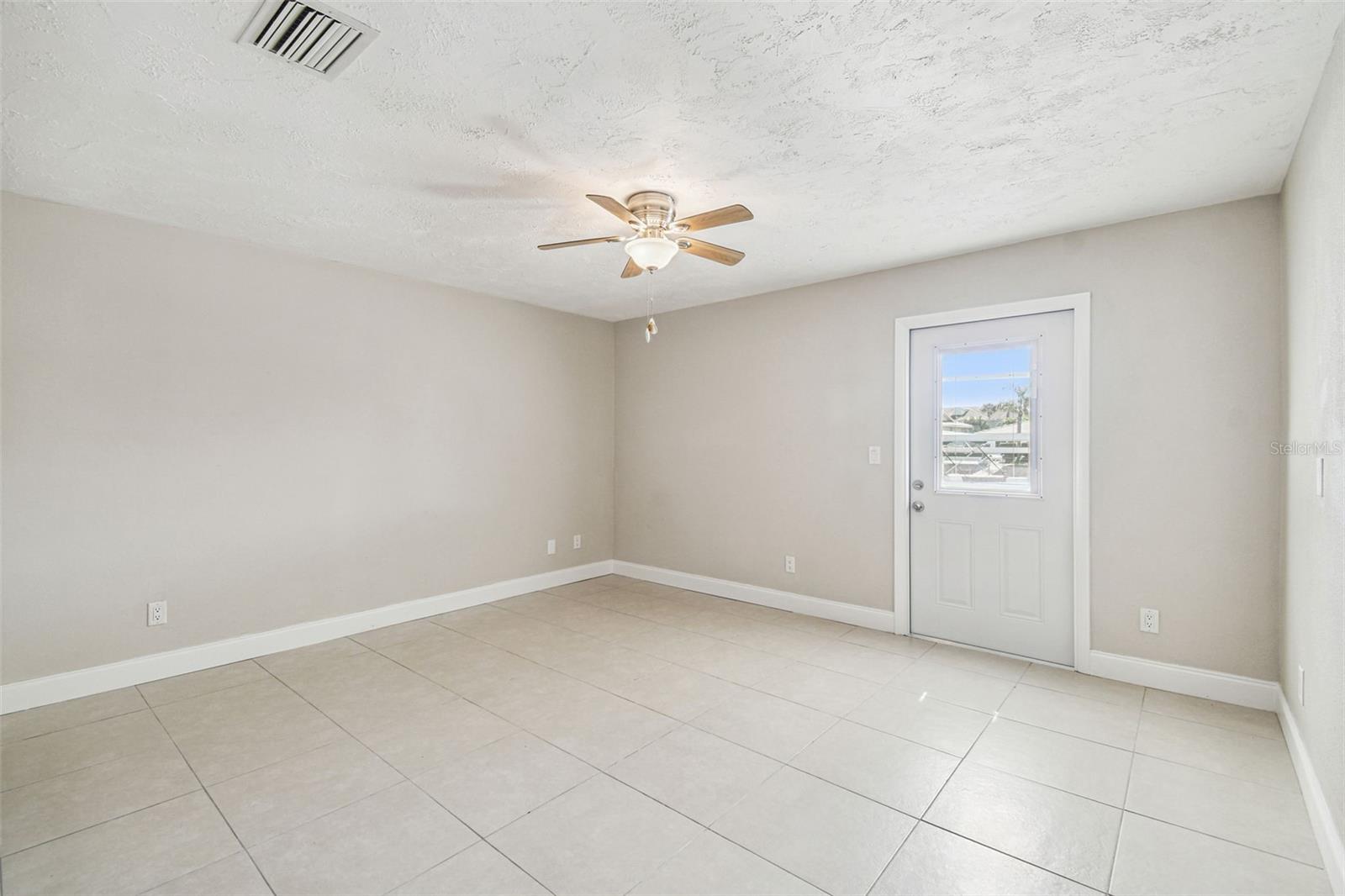 Image 16 of 100 For 5050 Porpoise Place