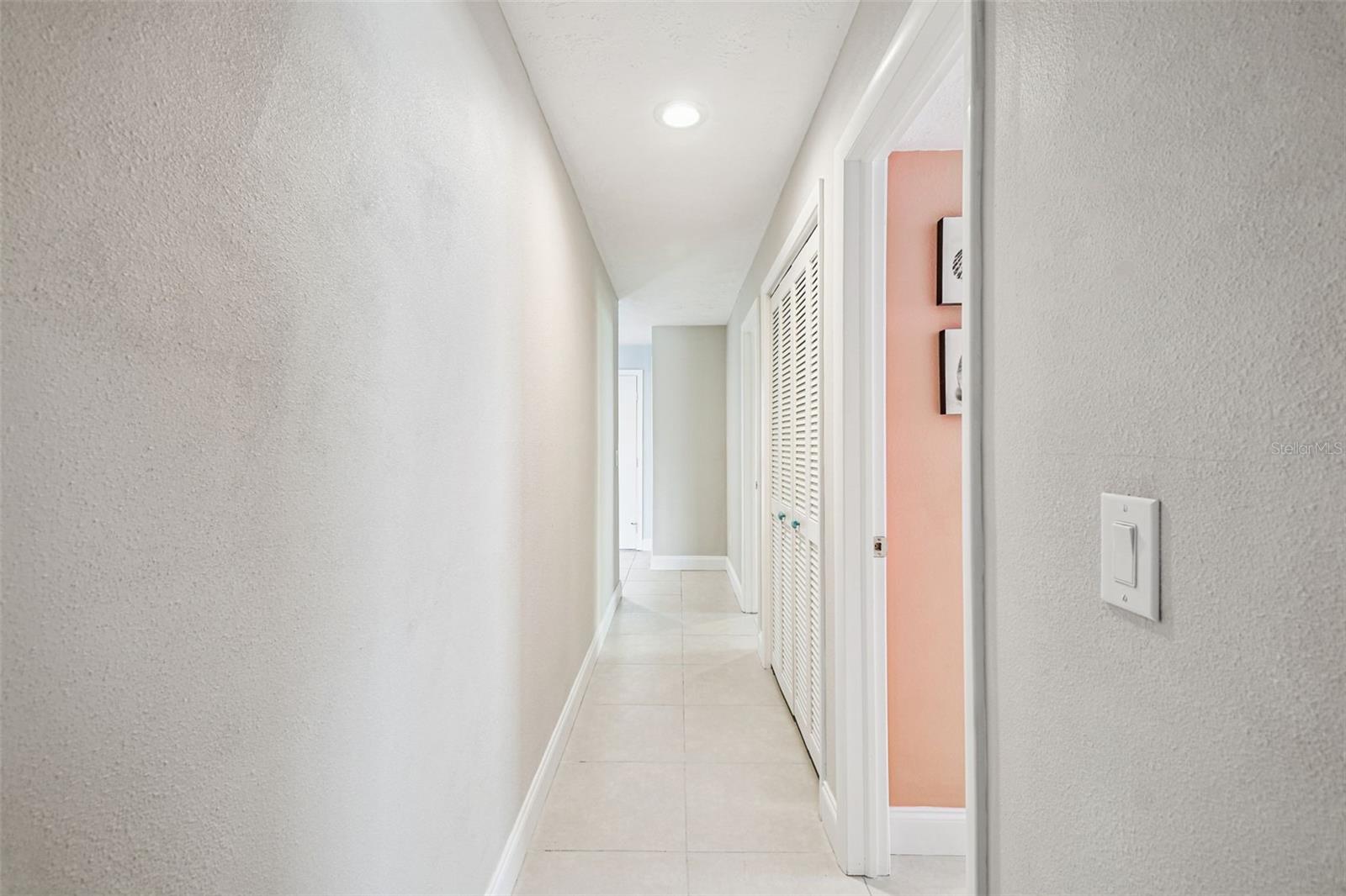 Image 19 of 100 For 5050 Porpoise Place