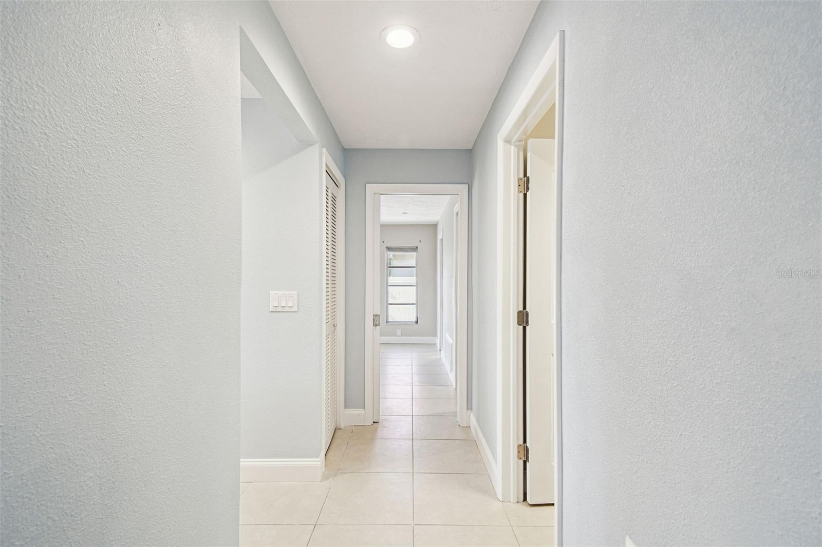 Image 27 of 100 For 5050 Porpoise Place