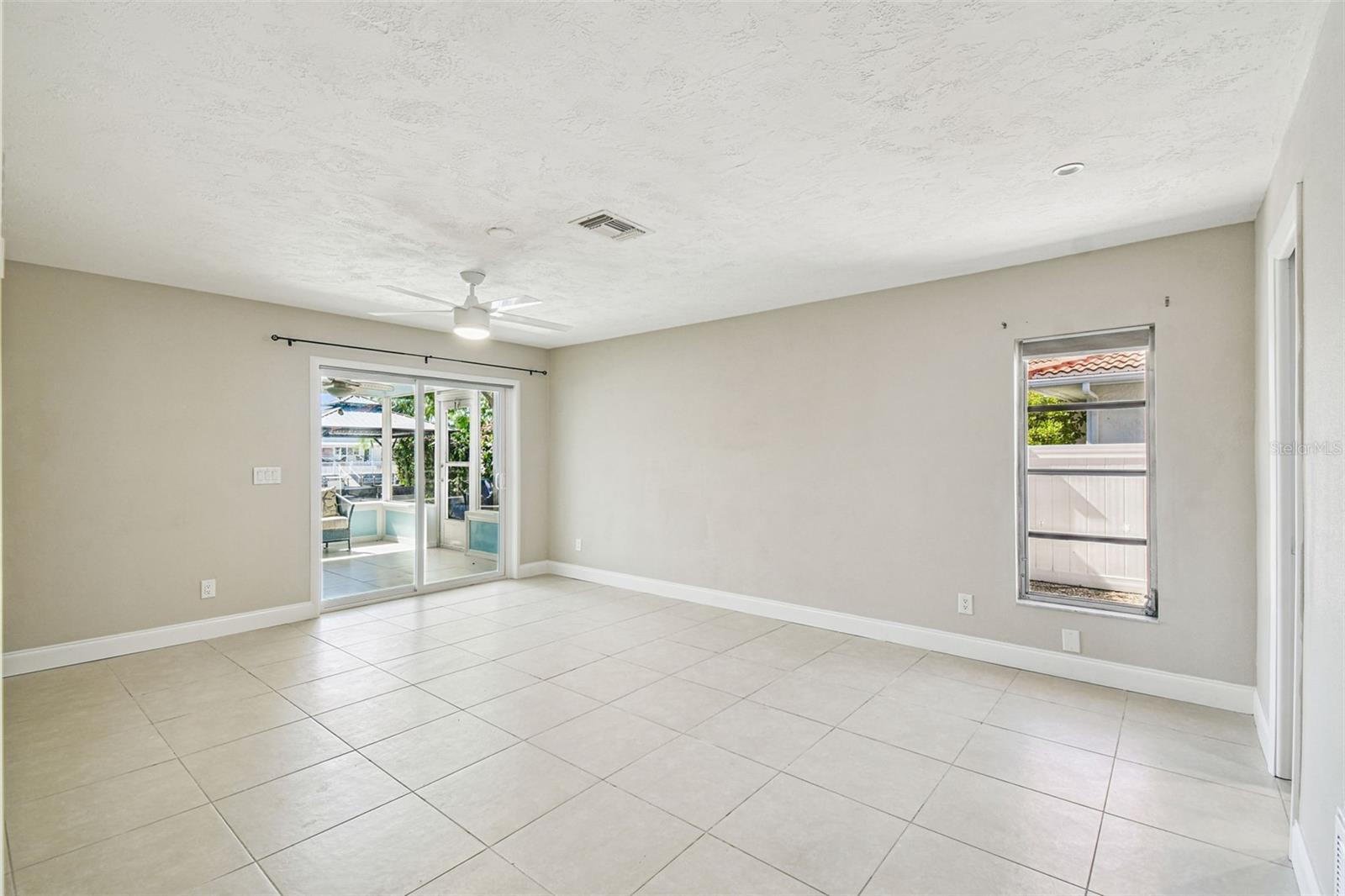 Image 30 of 100 For 5050 Porpoise Place