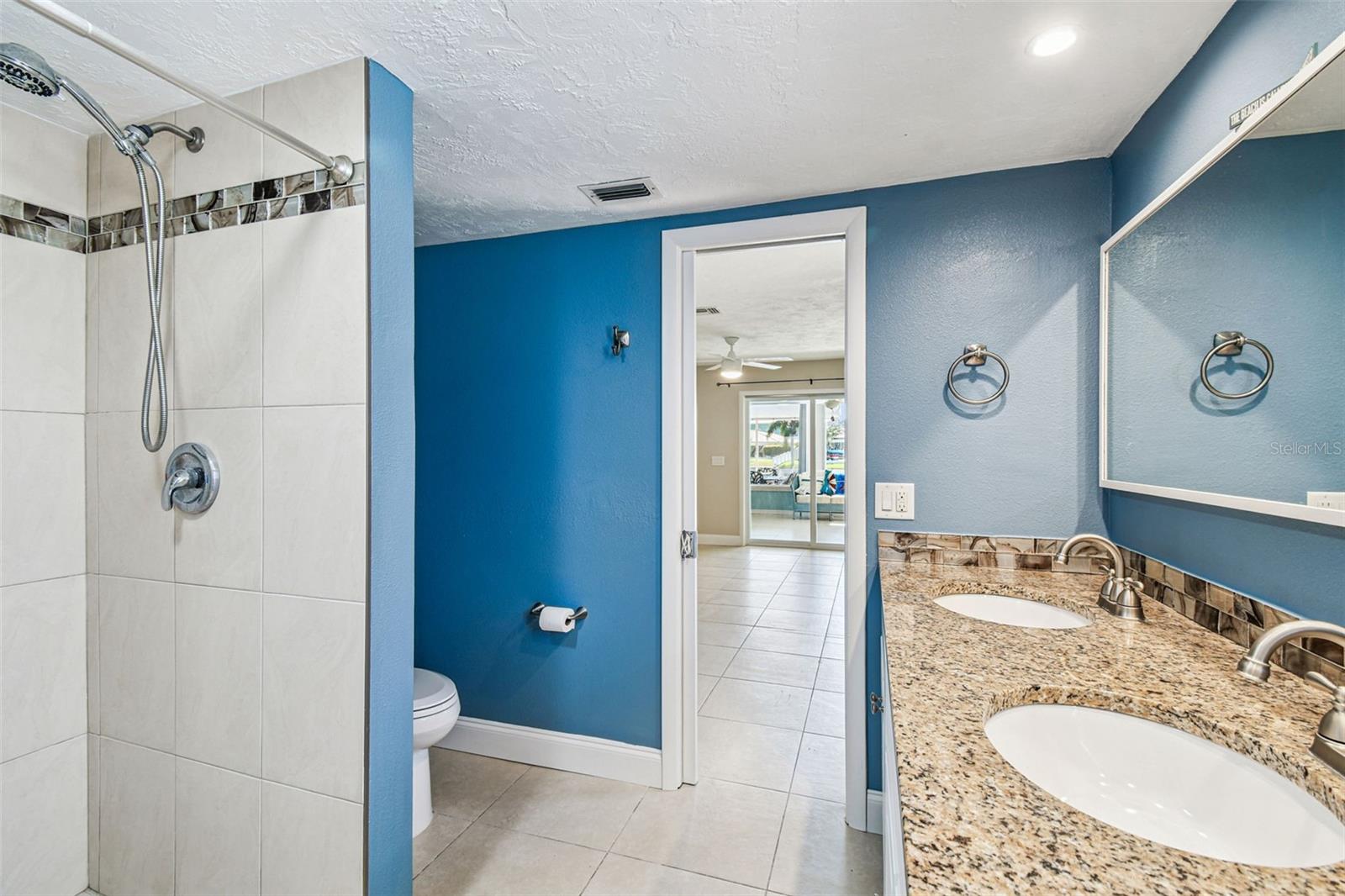 Image 35 of 100 For 5050 Porpoise Place