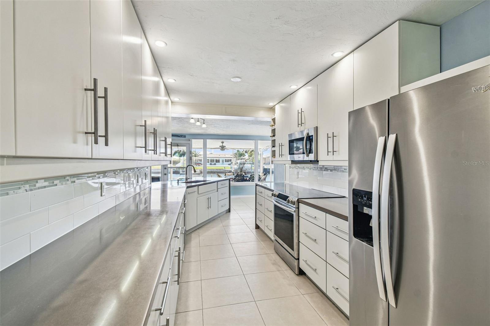 Image 37 of 100 For 5050 Porpoise Place