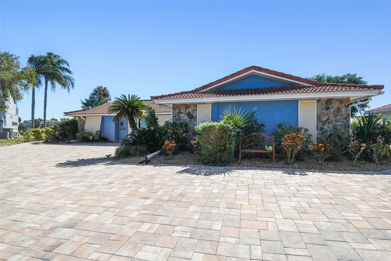 Image 4 of 100 For 5050 Porpoise Place