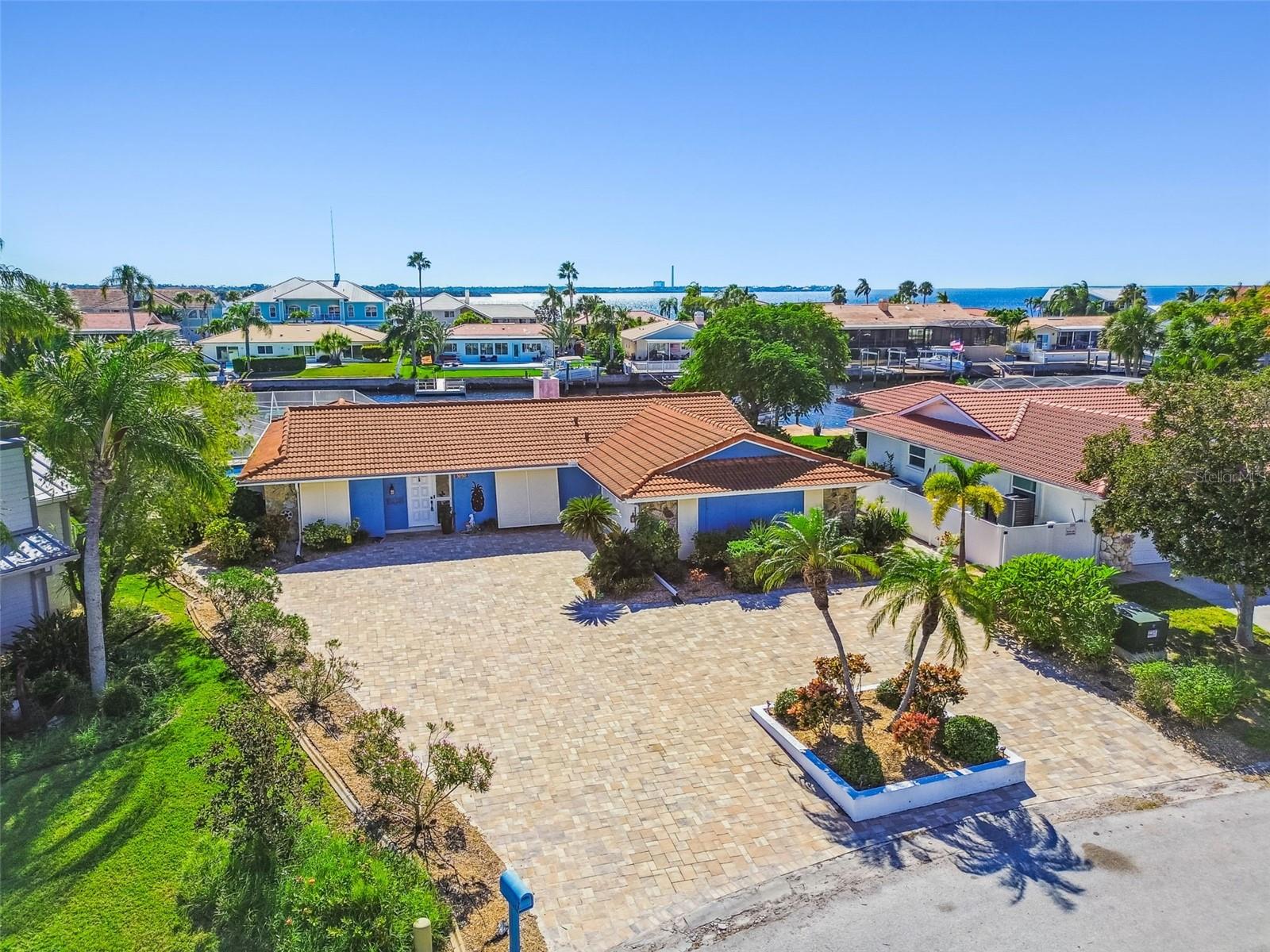 Image 76 of 100 For 5050 Porpoise Place