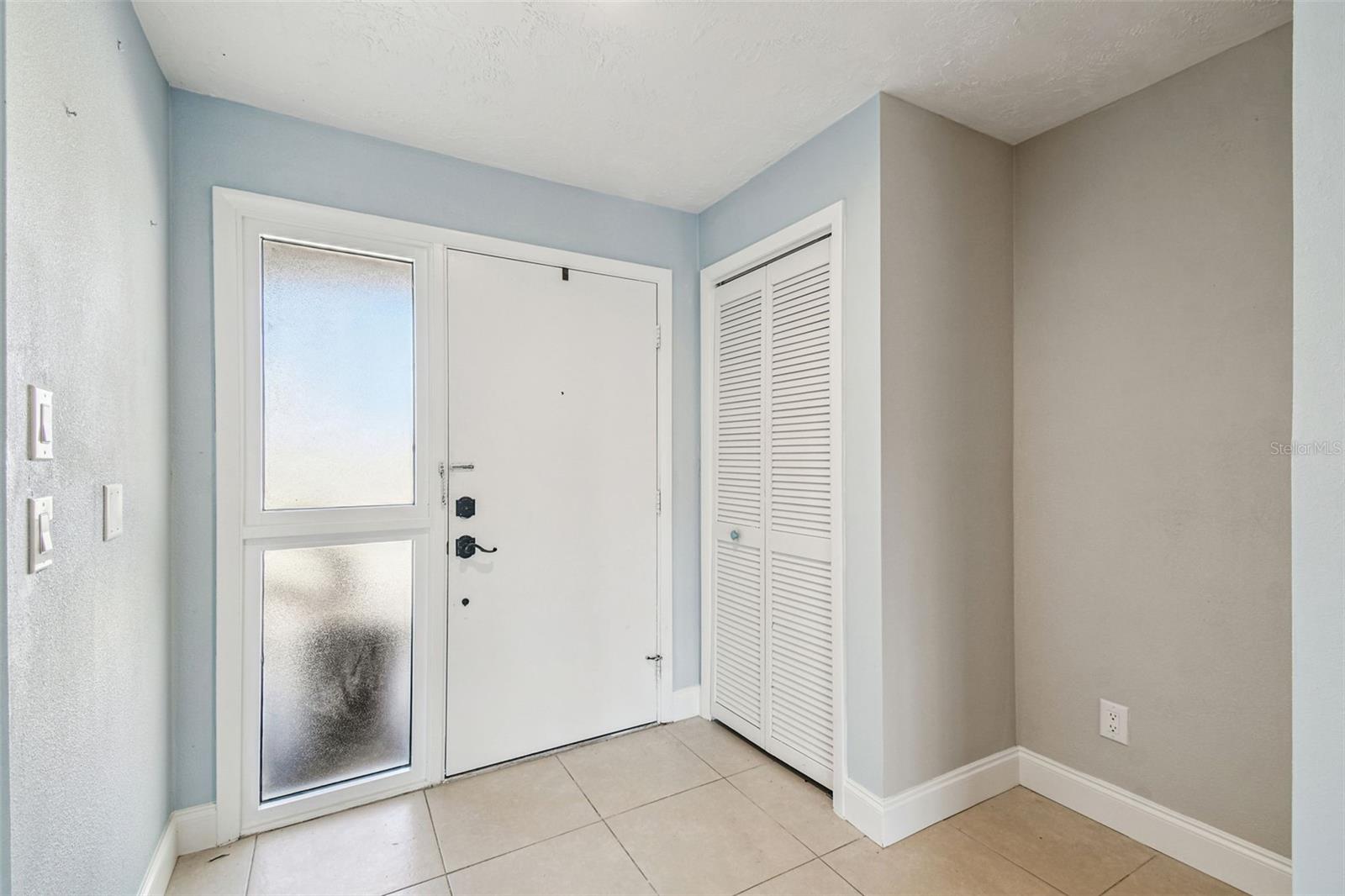 Image 8 of 100 For 5050 Porpoise Place