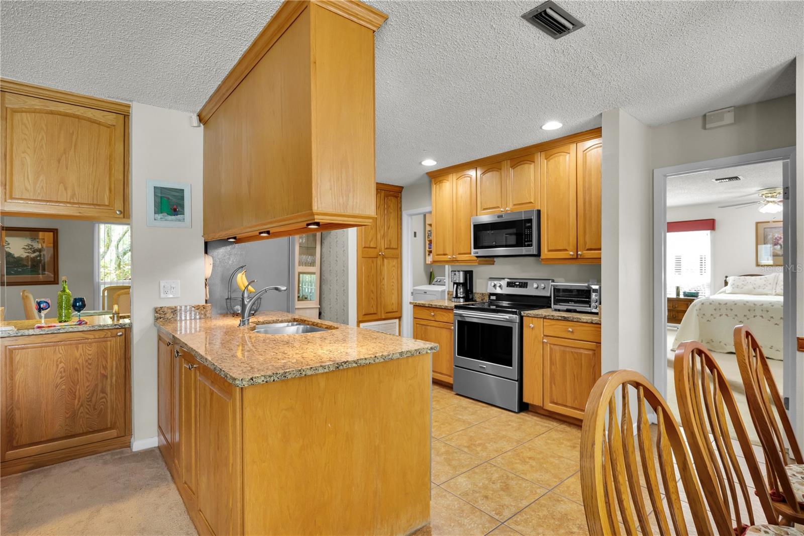 Listing photo id 16 for 1407 Provincetown Circle