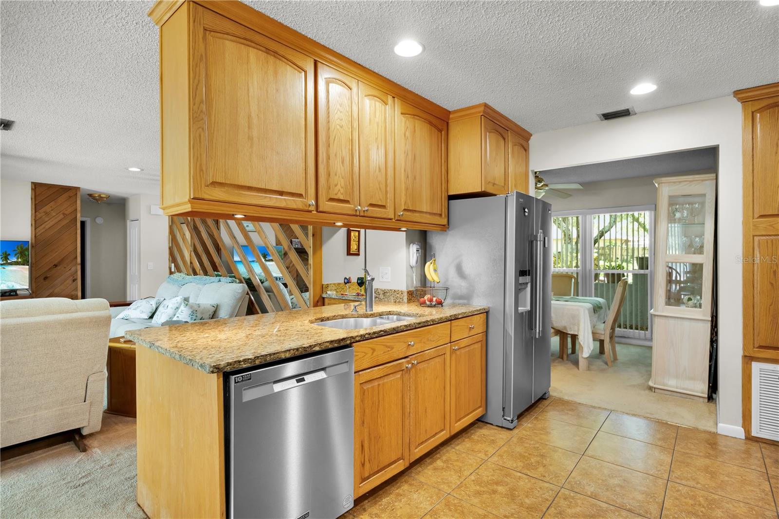 Listing photo id 18 for 1407 Provincetown Circle