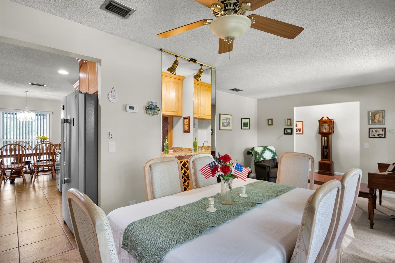 Listing photo id 19 for 1407 Provincetown Circle