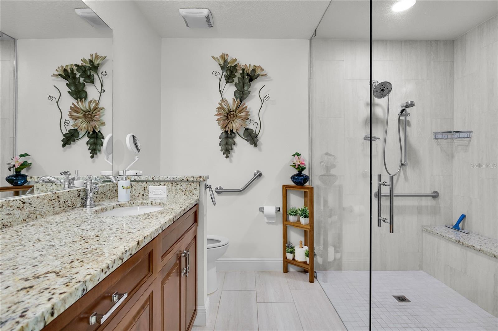 Listing photo id 23 for 1407 Provincetown Circle
