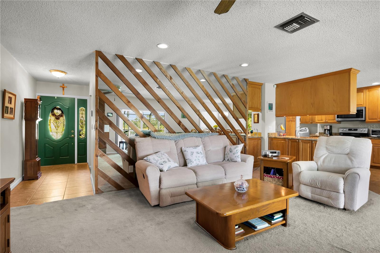 Listing photo id 3 for 1407 Provincetown Circle