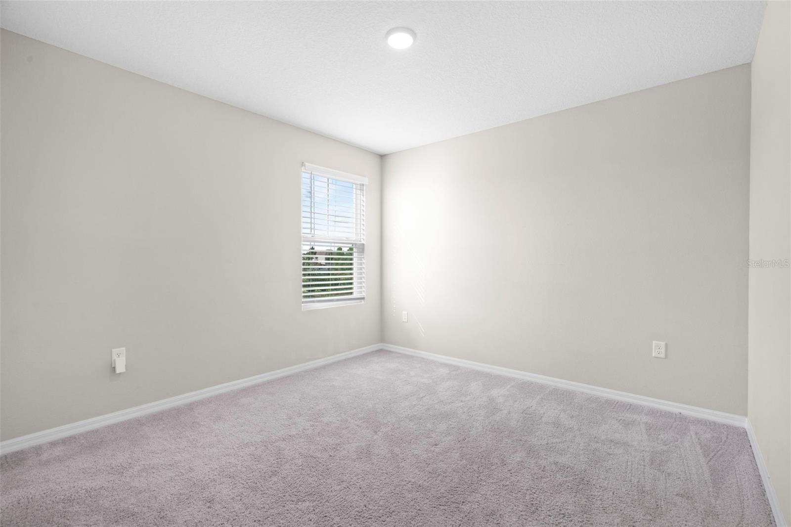 Image 18 of 27 For 12882 French Market Drive