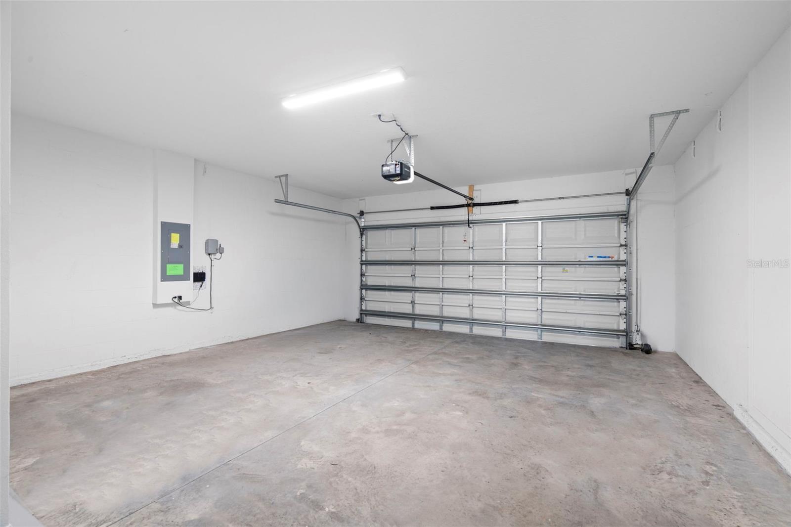 Image 22 of 27 For 12882 French Market Drive