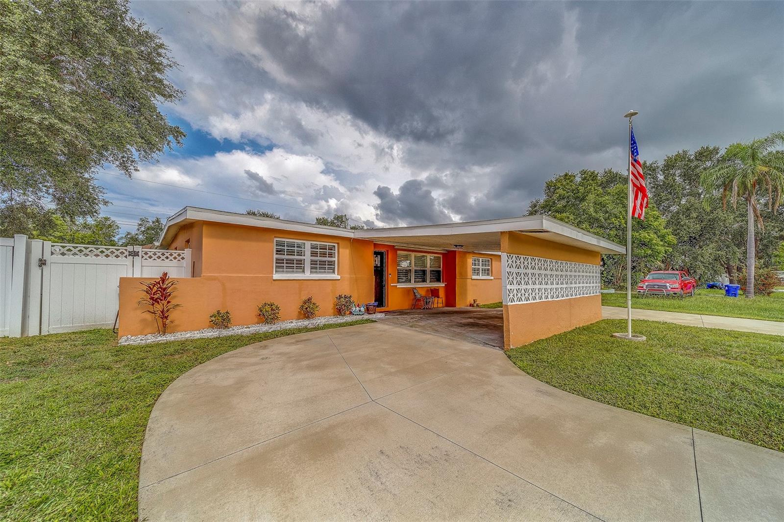 Details for 9664 Groveland Street, SEMINOLE, FL 33772