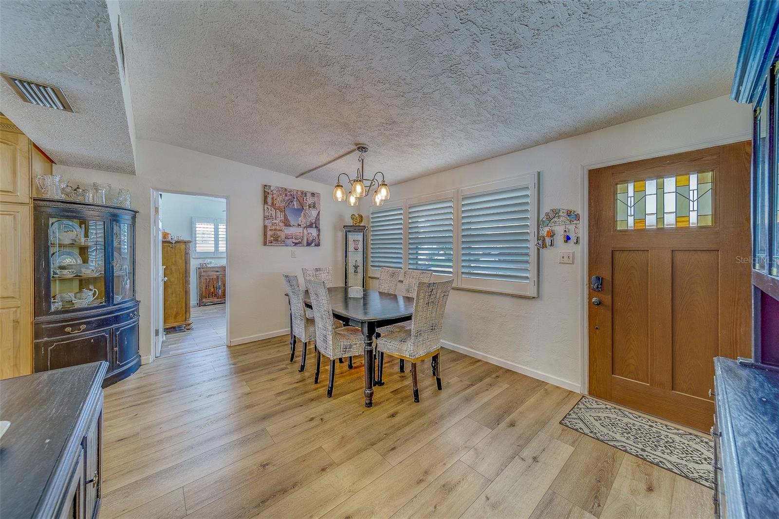Image 10 of 45 For 9664 Groveland Street