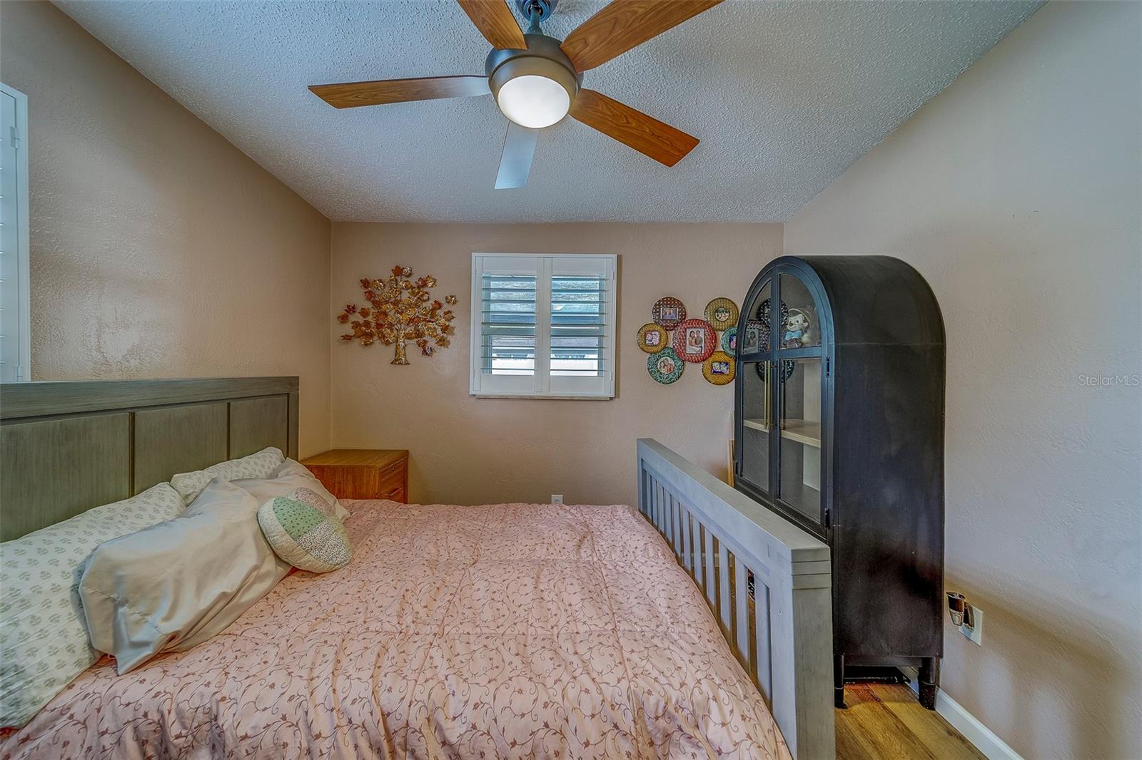 Image 27 of 45 For 9664 Groveland Street