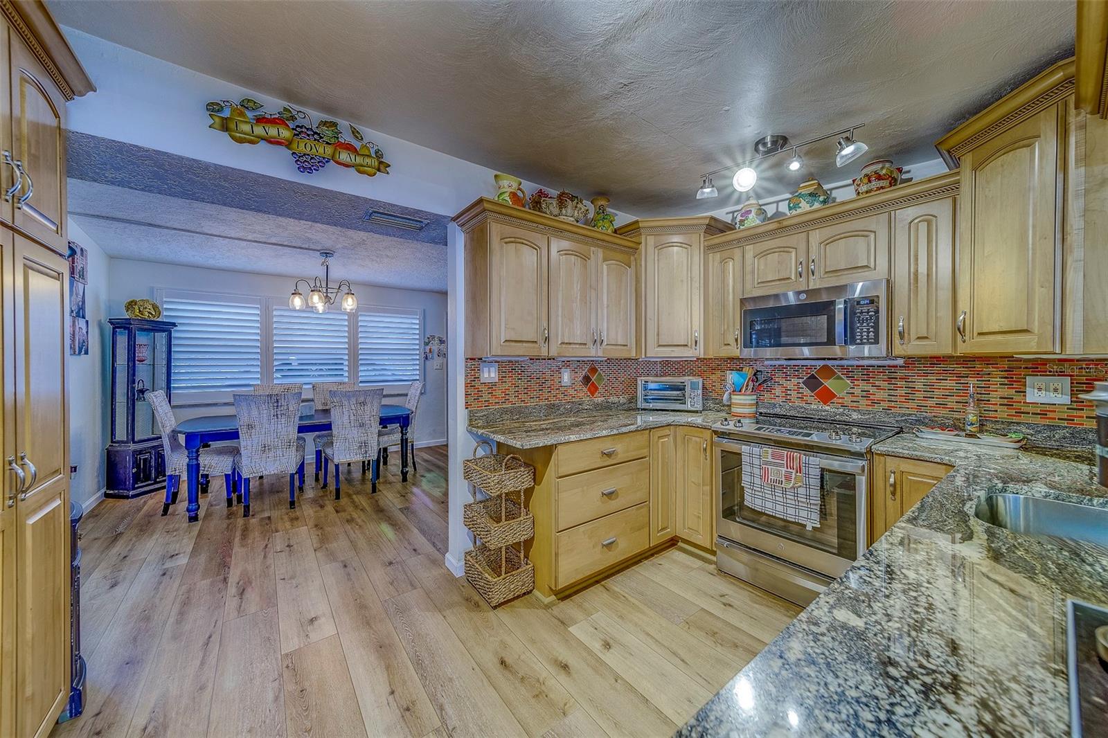 Image 3 of 45 For 9664 Groveland Street