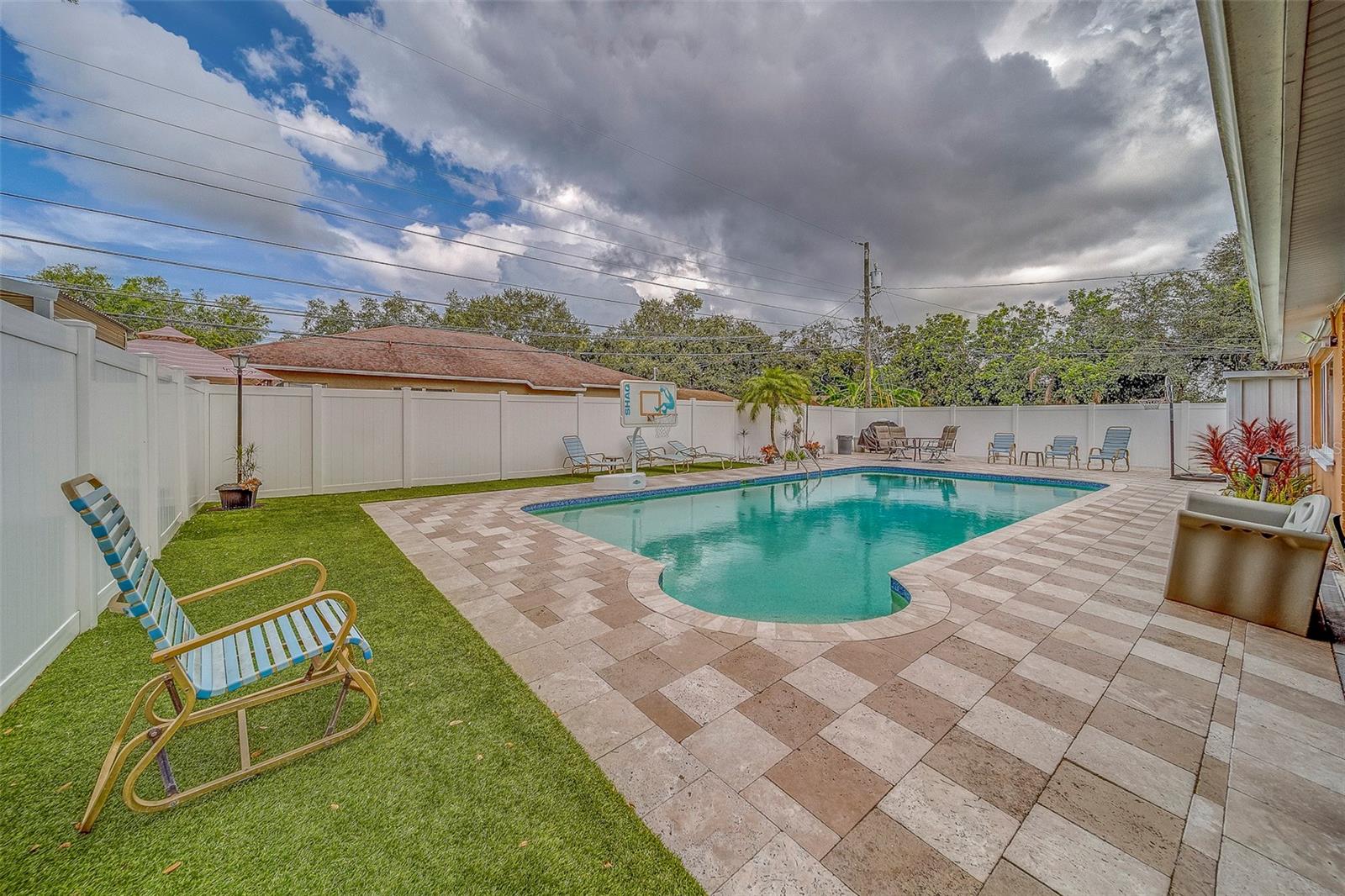 Image 32 of 45 For 9664 Groveland Street