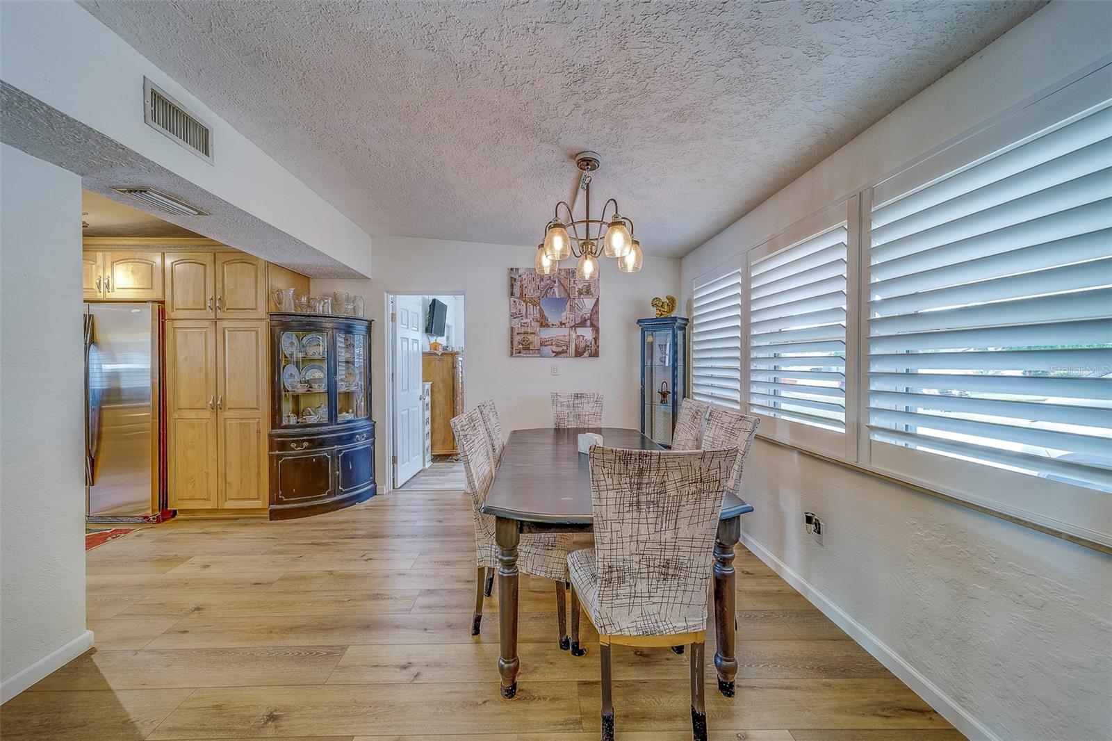 Image 9 of 45 For 9664 Groveland Street