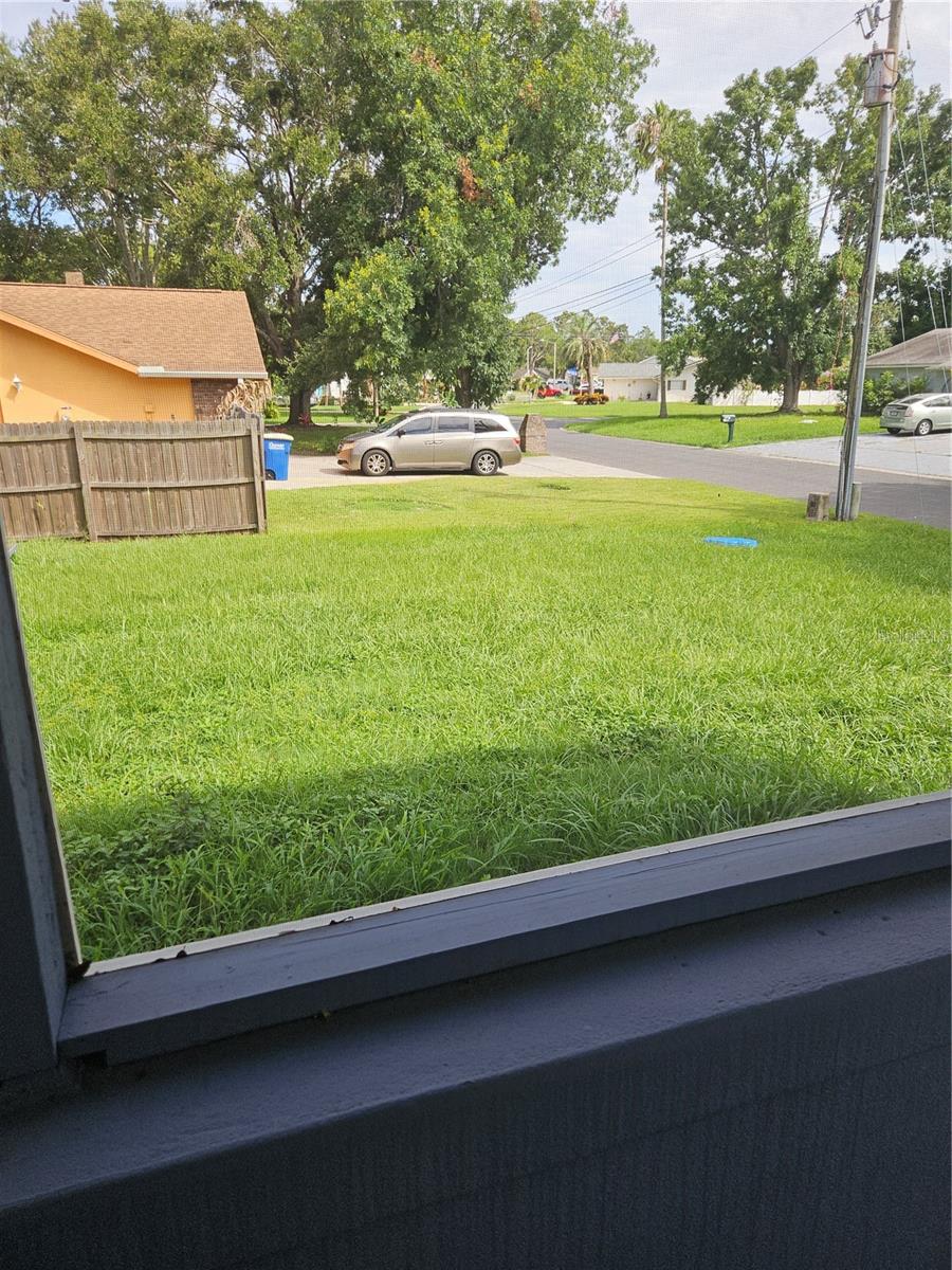 Image 5 of 8 For 2751 South Drive