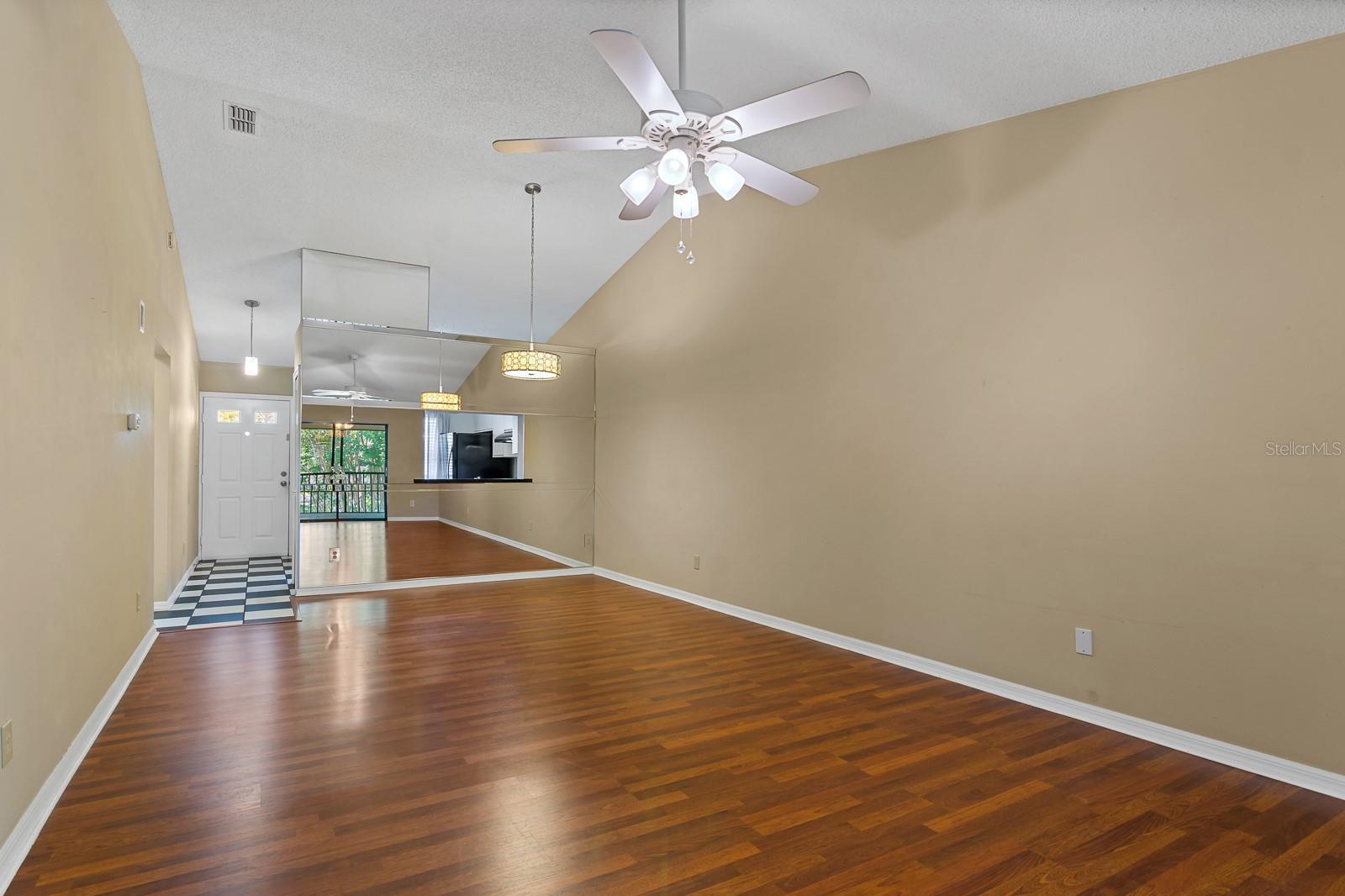 Image 14 of 37 For 2188 Elm Street 1107