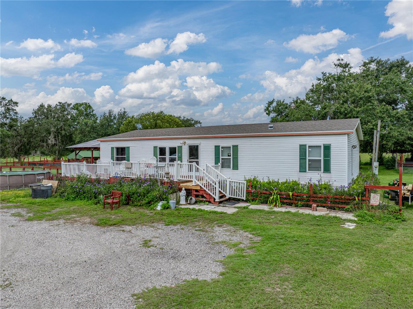 Listing photo id 12 for 13350 Olofin Way