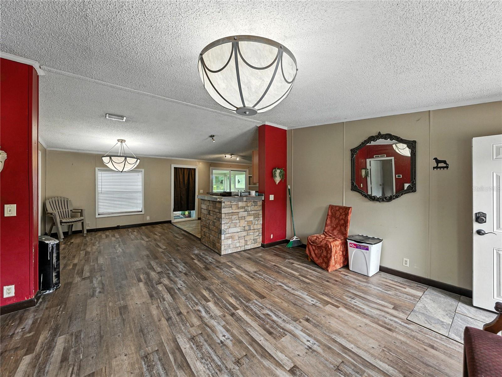Listing photo id 14 for 13350 Olofin Way