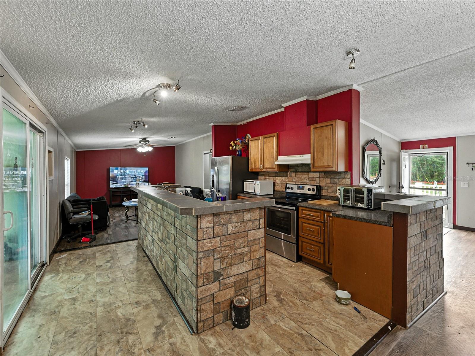 Listing photo id 16 for 13350 Olofin Way