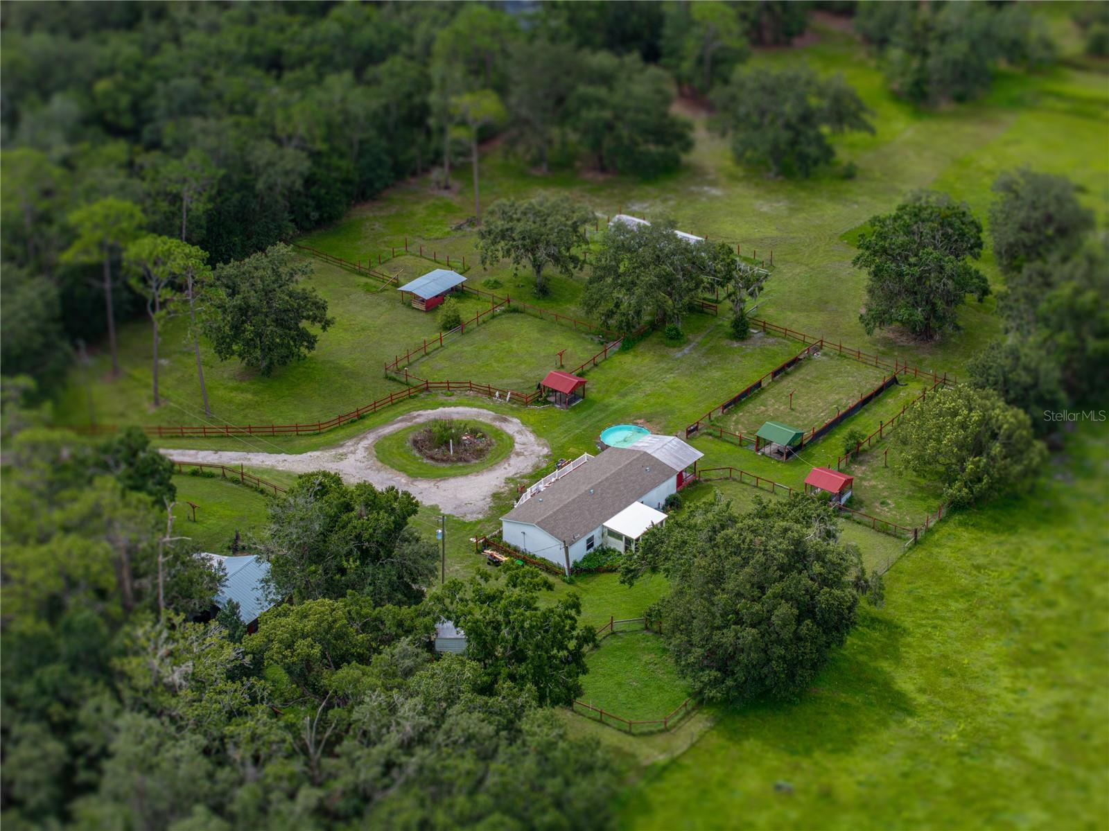 Listing photo id 0 for 13350 Olofin Way