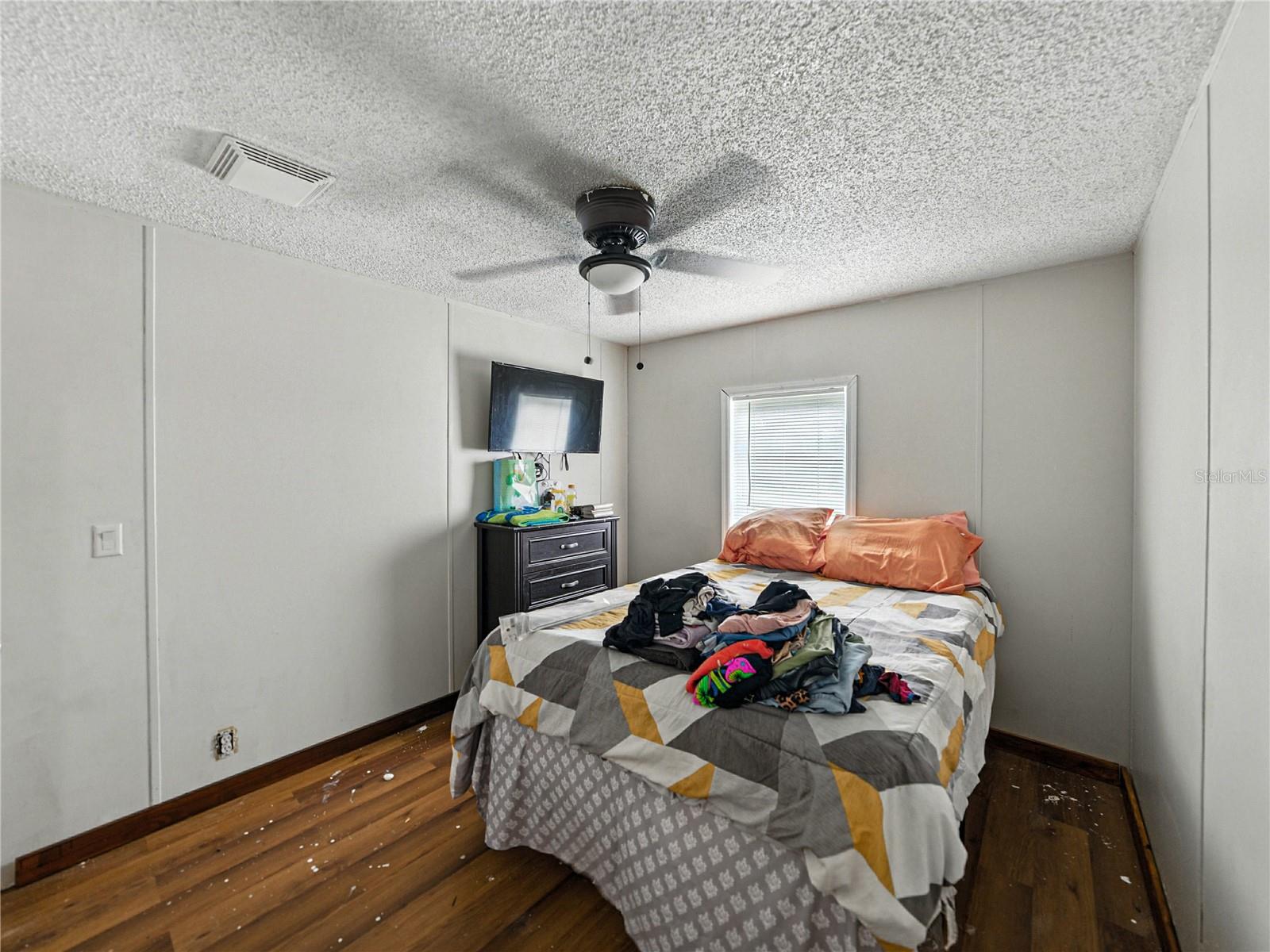 Listing photo id 31 for 13350 Olofin Way