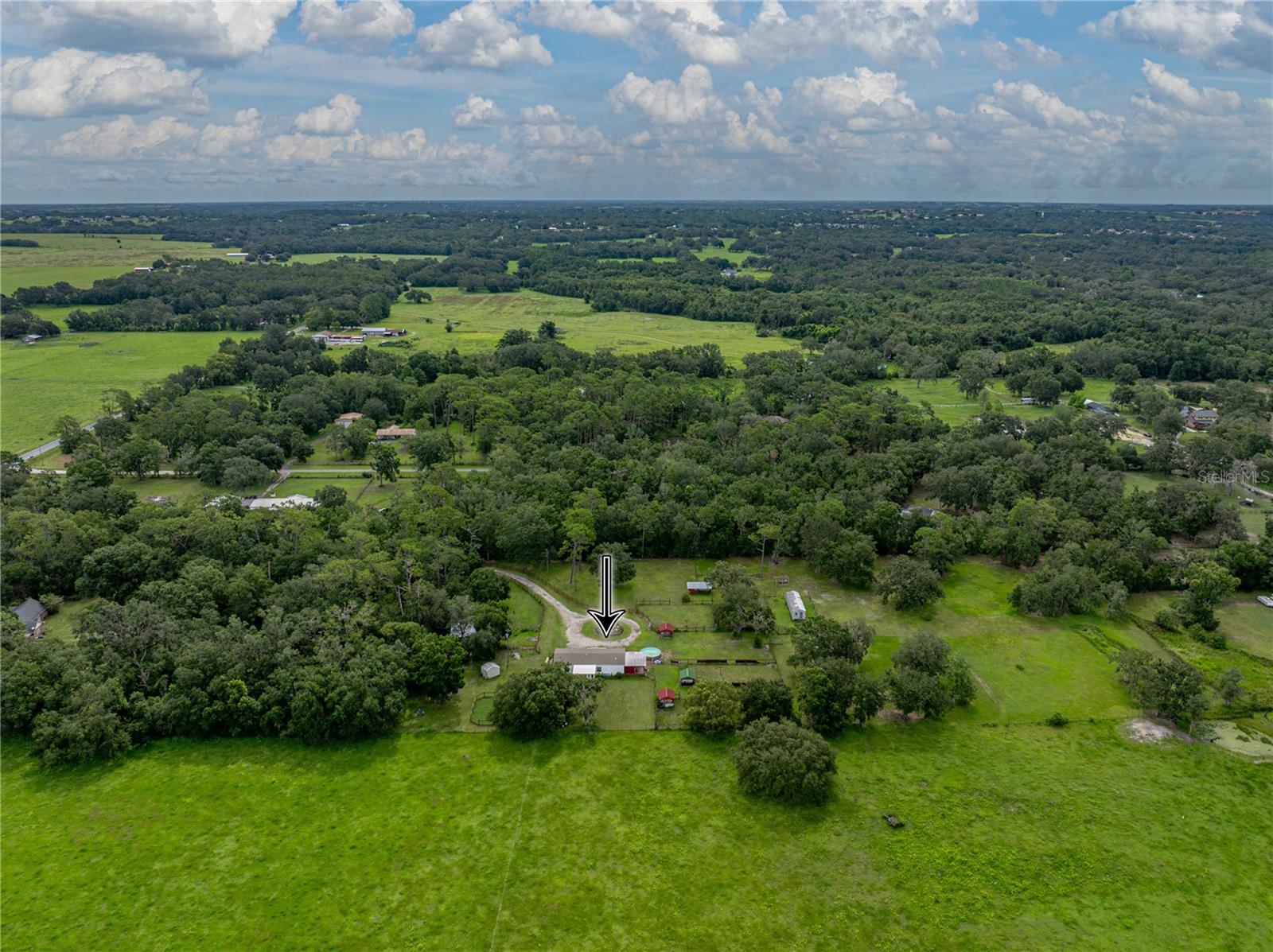 Listing photo id 3 for 13350 Olofin Way