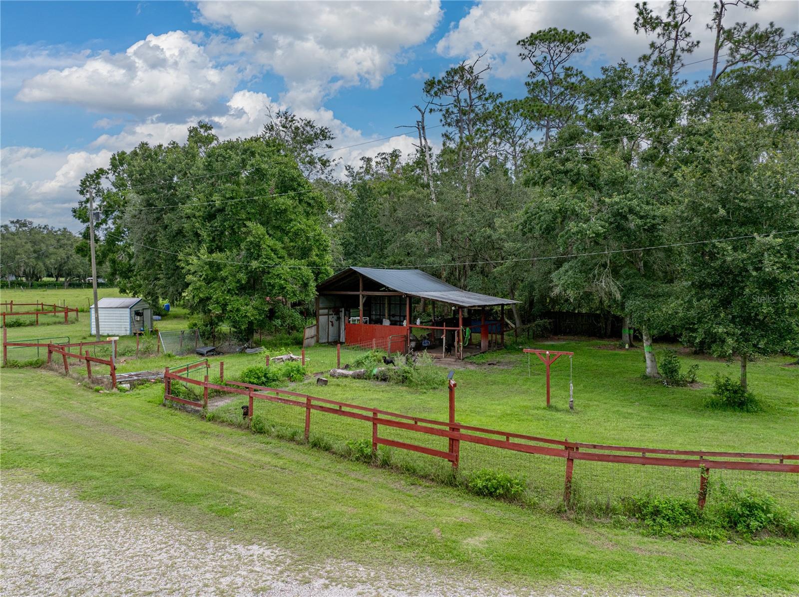 Listing photo id 51 for 13350 Olofin Way