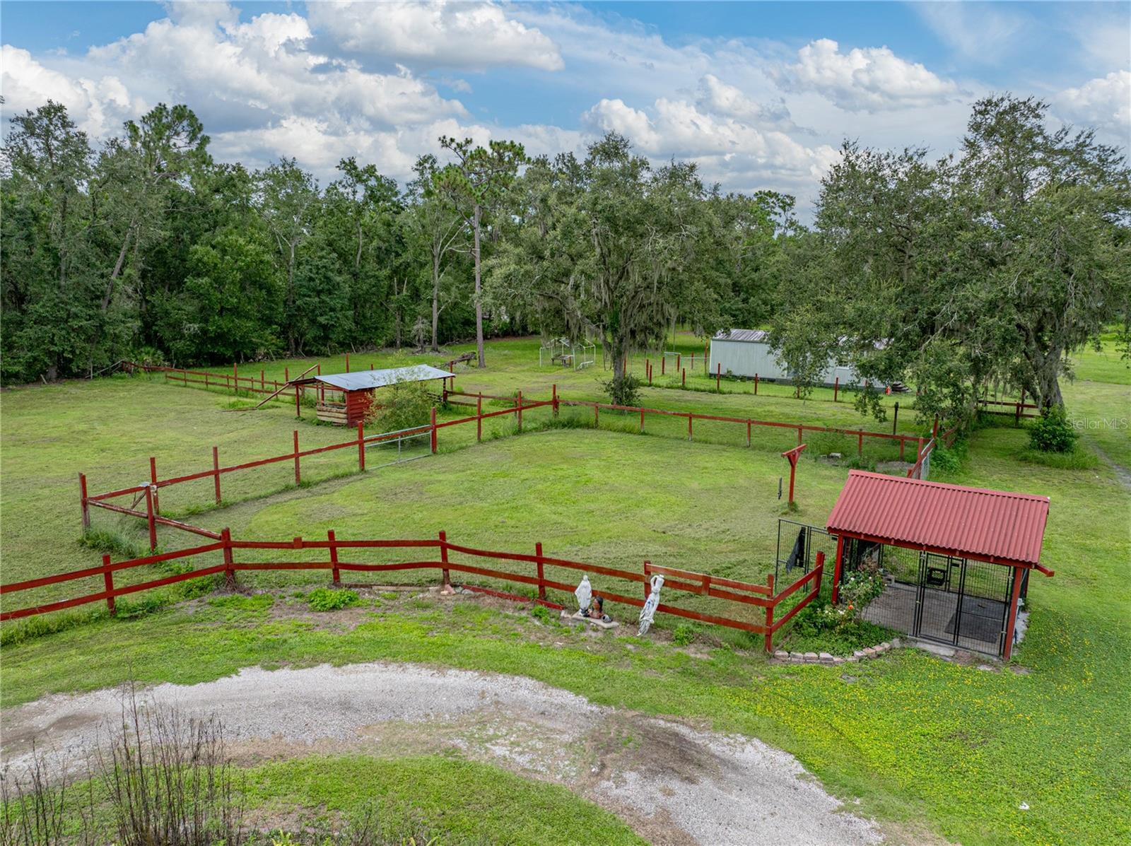 Listing photo id 53 for 13350 Olofin Way