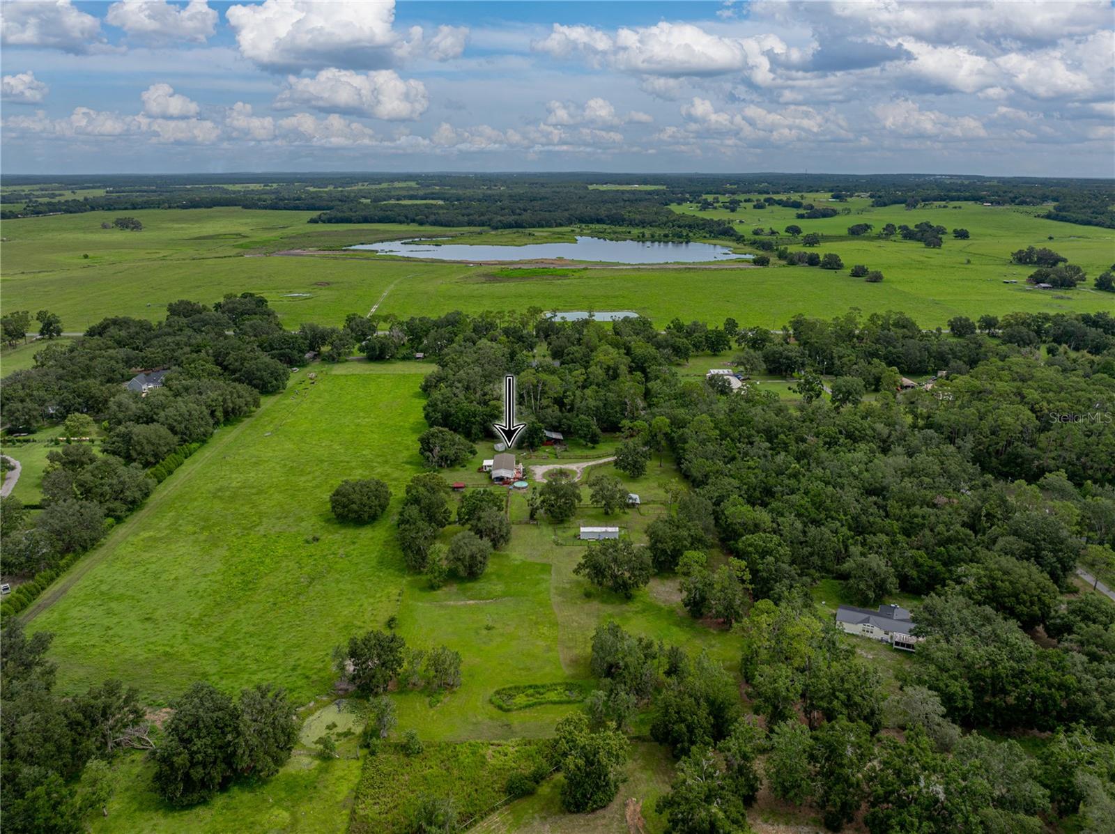Listing photo id 4 for 13350 Olofin Way