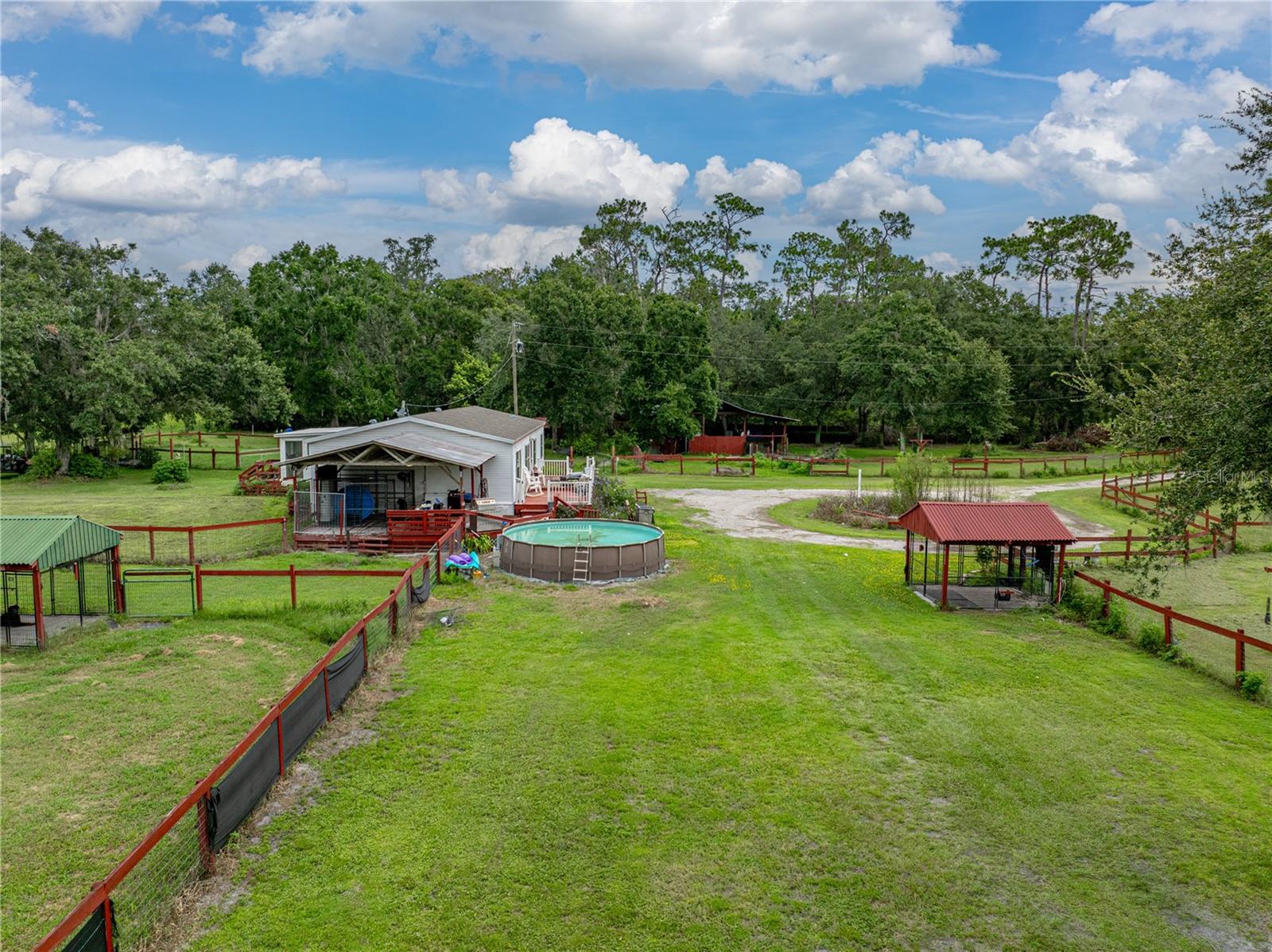 Listing photo id 61 for 13350 Olofin Way