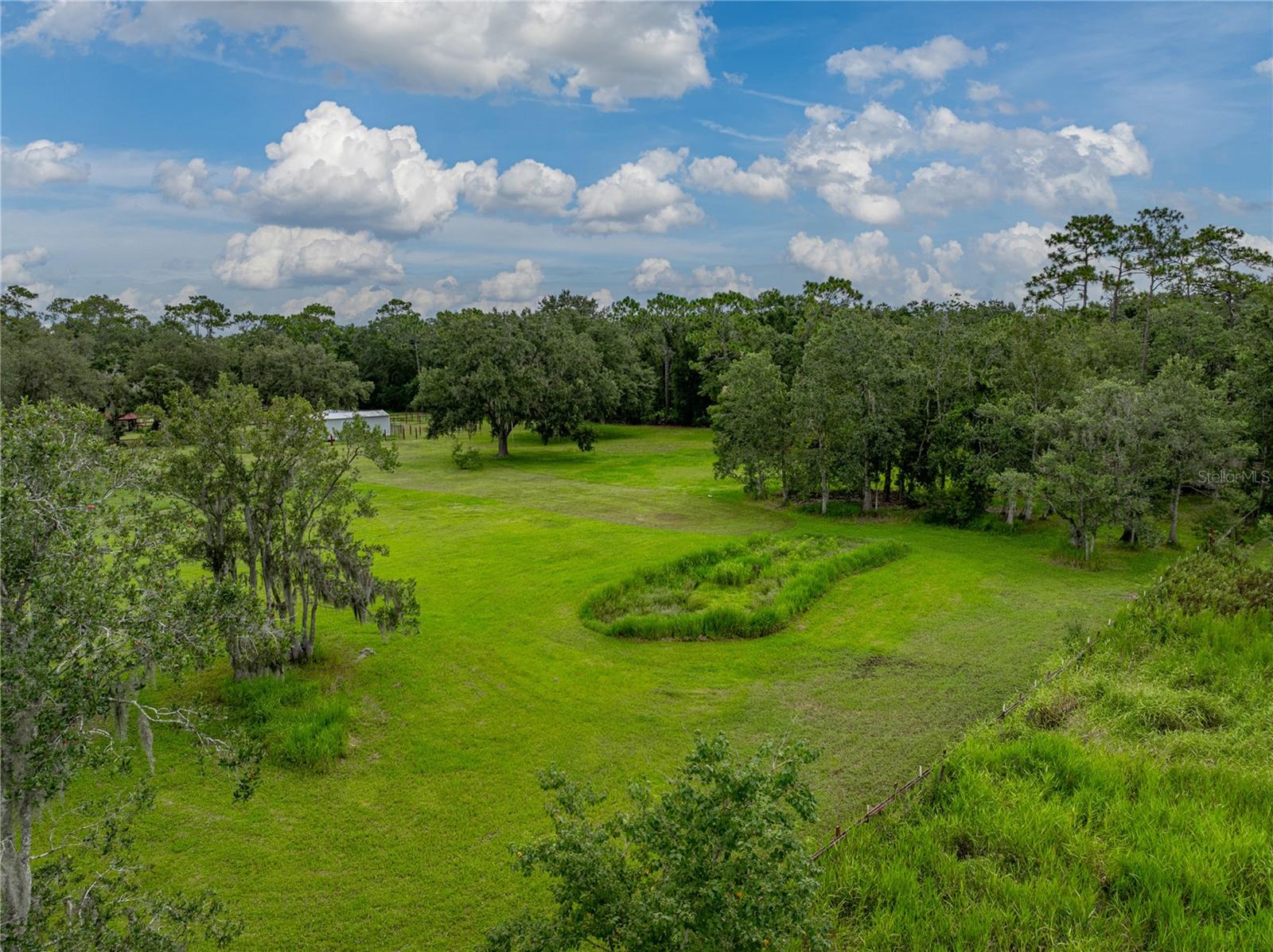 Listing photo id 65 for 13350 Olofin Way