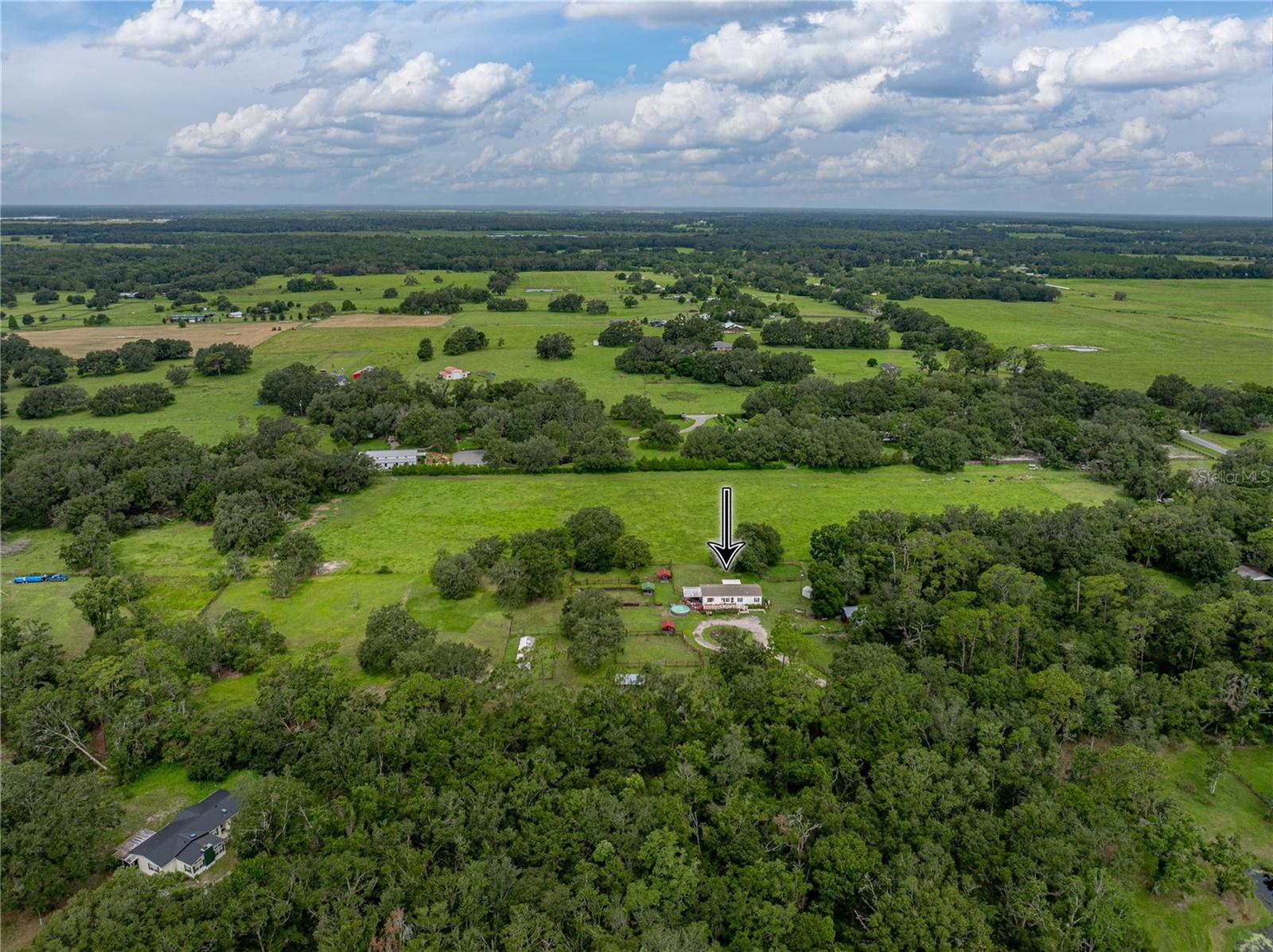 Listing photo id 5 for 13350 Olofin Way