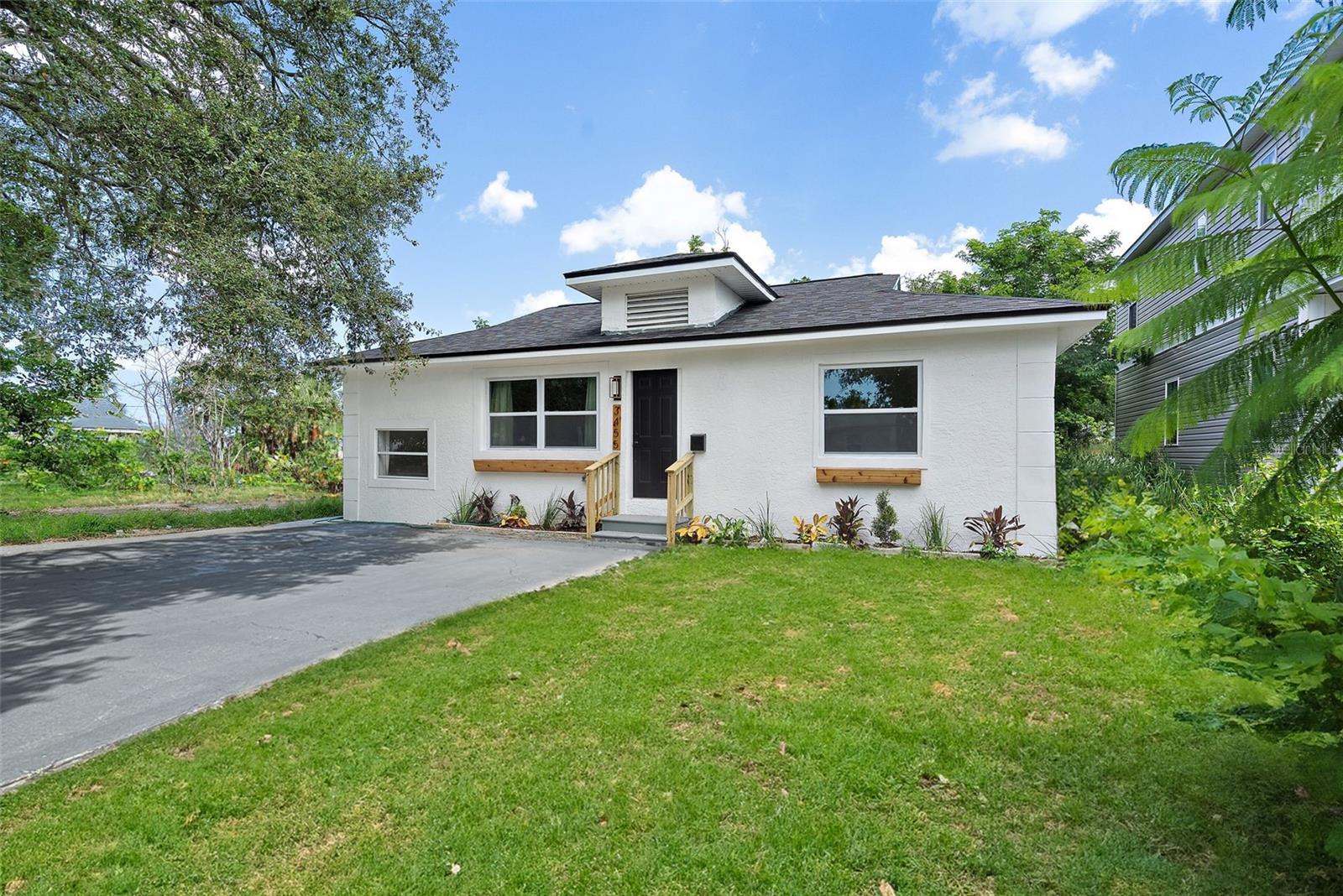 Image 3 of 23 For 3455 14th Avenue S