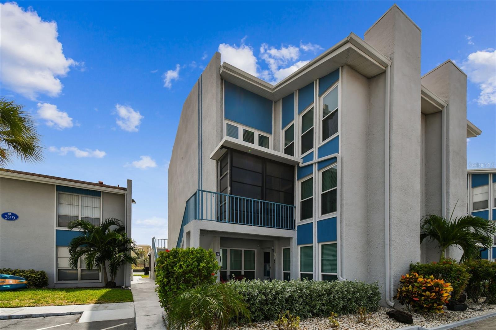 Image 2 of 48 For 315 Medallion Boulevard E