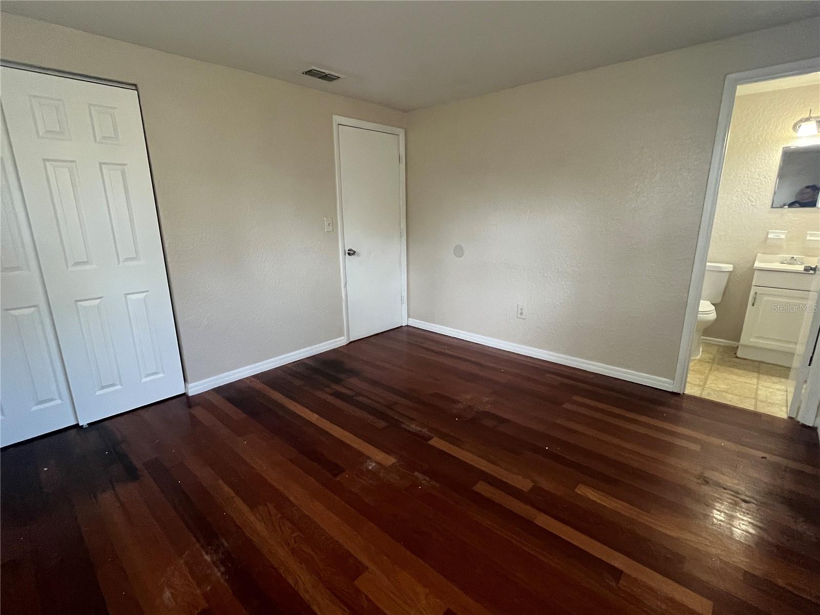 Image 7 of 9 For 3808 Beechwood Boulevard