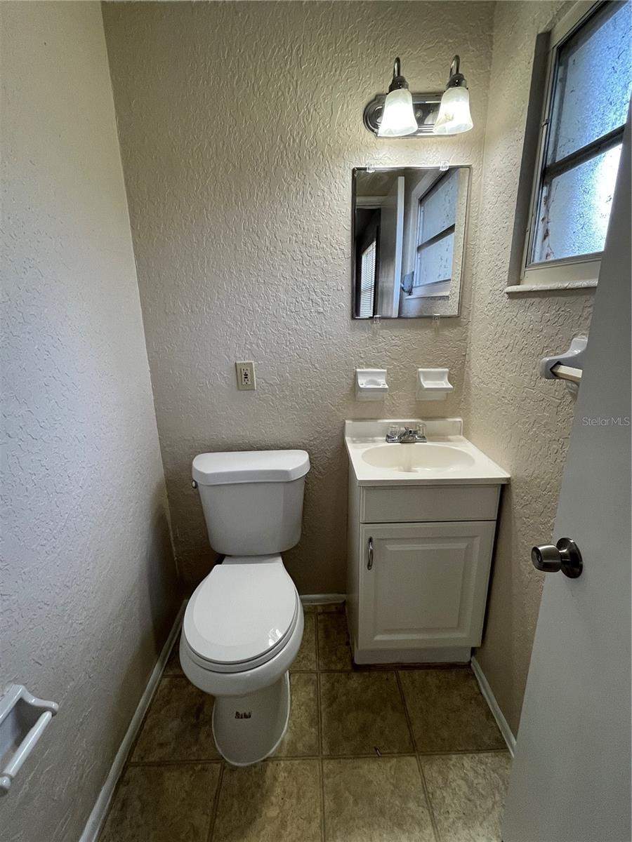 Image 8 of 9 For 3808 Beechwood Boulevard