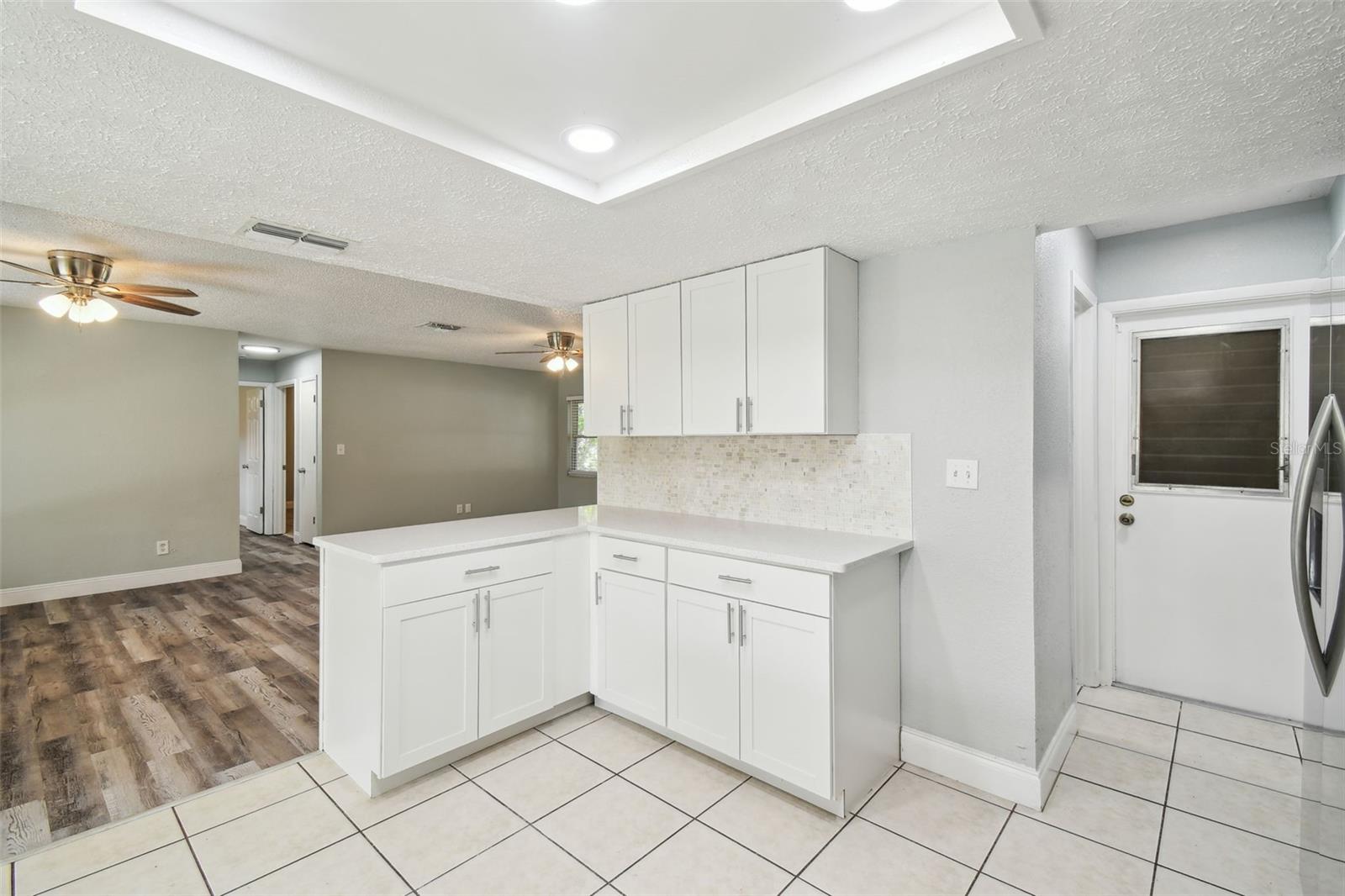Image 12 of 39 For 8910 Elm Leaf Ct