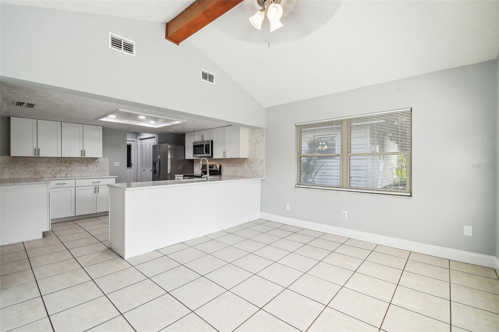 Image 17 of 39 For 8910 Elm Leaf Ct