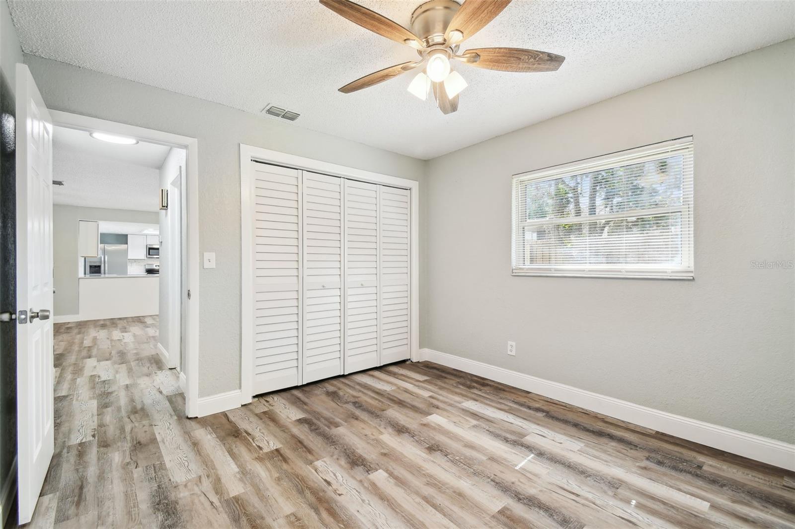 Image 30 of 39 For 8910 Elm Leaf Ct