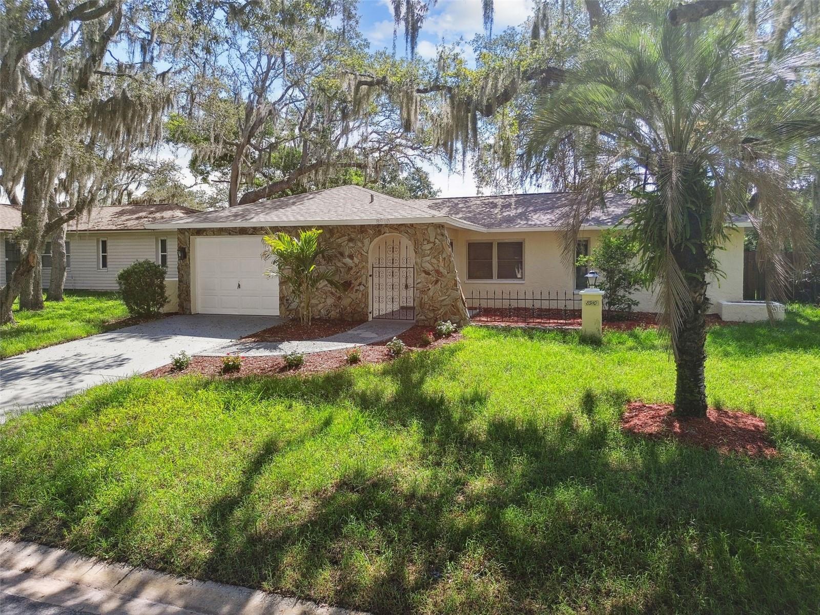 Image 34 of 39 For 8910 Elm Leaf Ct