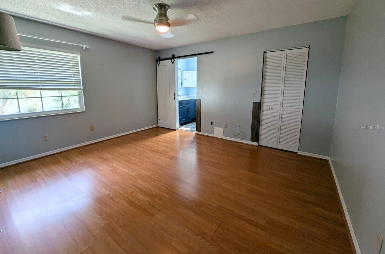 Listing photo id 10 for 2781 Whispering Drive N